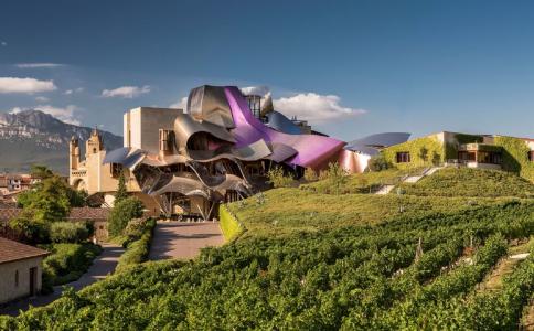 Marques de Riscal vīna darītava